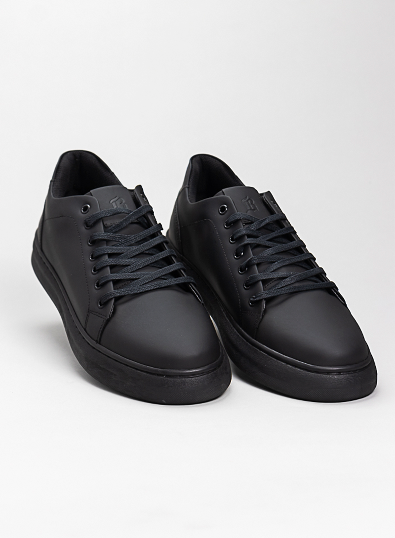 Tênis Masculino de Couro All Black com Solado Emborrachado Axel