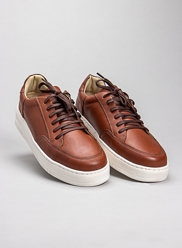 Tênis Masculino de Couro Marrom Rout