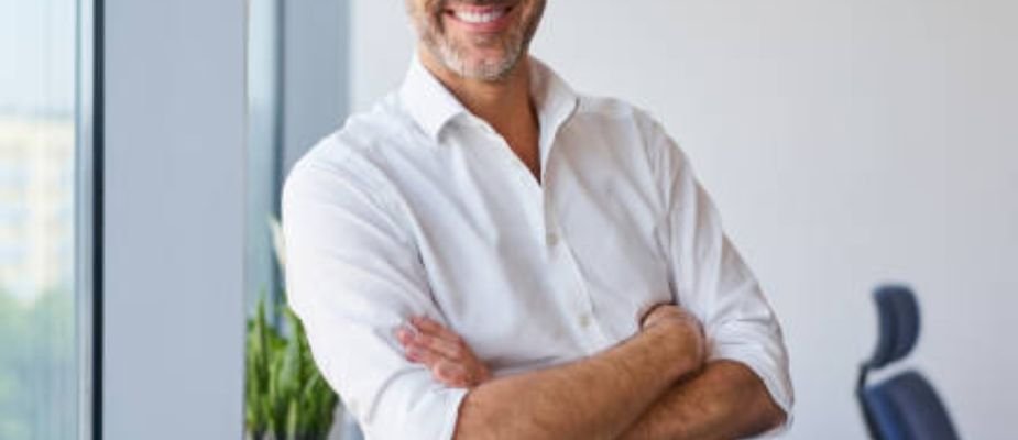 Como usar camiseta por dentro da calça? Moda masculina que faz a diferença no visual! Como usar camiseta por dentro da calça? Moda masculina que faz a diferença no visual!