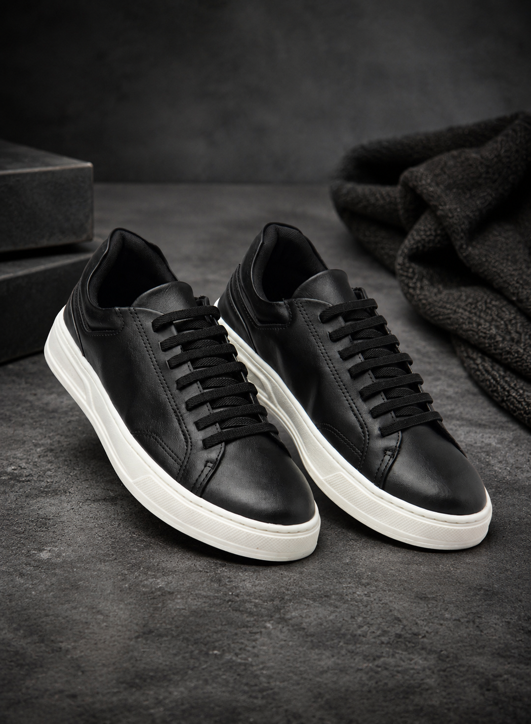 tenis casual masculino couro sintetico preto stryde linha inverno verao solado branco 2