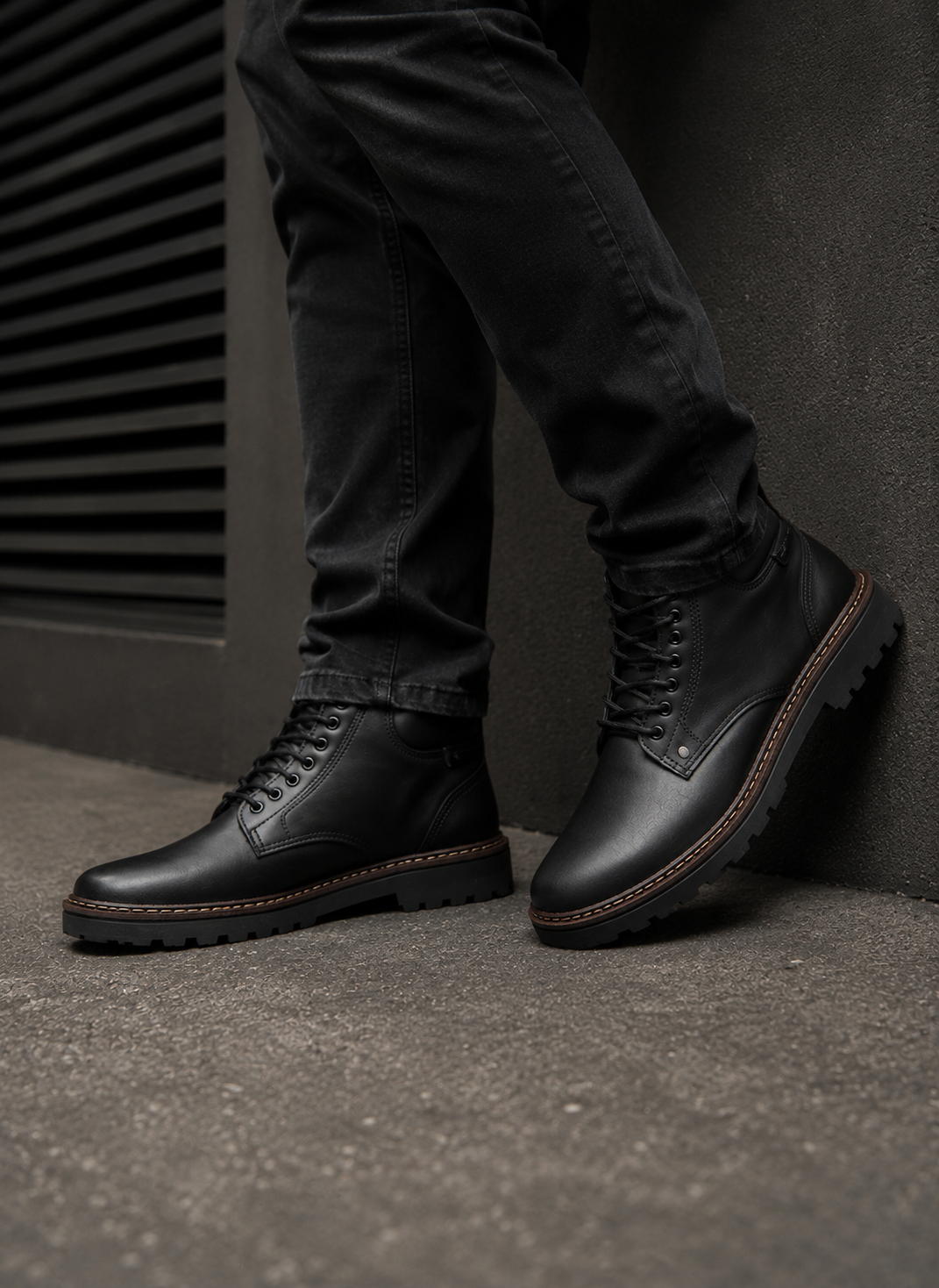 Bota Field Preta